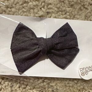 Dark purple girls hairbow on a clip